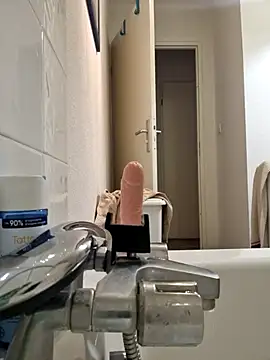 belleitalian31 live sex cam