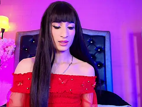 AlexiaHearts live sex cam