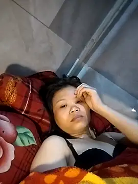 LinhNa999 live sex cam