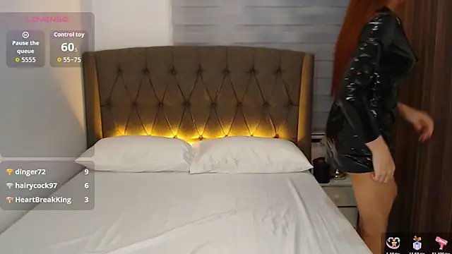 SexFucktoryLily live sex cam