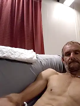 Hungwell1515 live sex cam