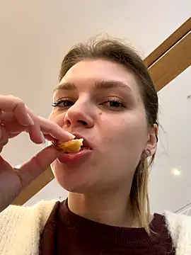 ValenciaShock live sex cam