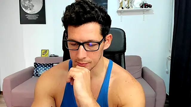 BrutusK08 live sex cam