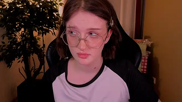 ELLIEJAY live sex cam