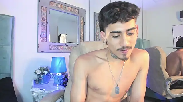 Mr_Strike live sex cam