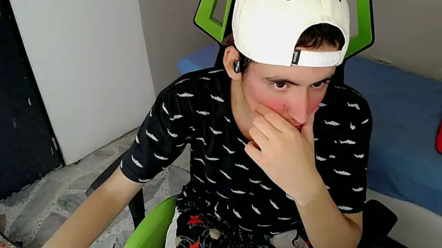 Fernan_flow live sex cam