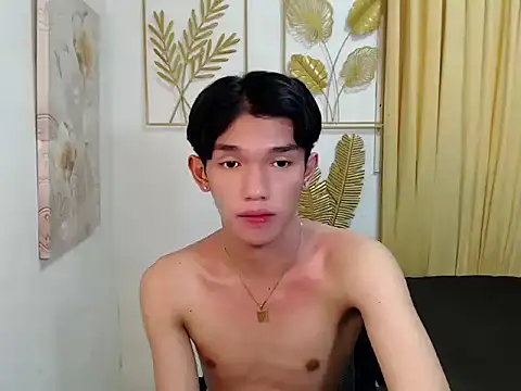 urasian_john18 live sex cam