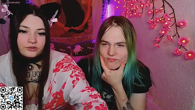 _Sweetie_Kitty_ live sex cam