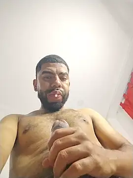 Aroon_Stonne live sex cam