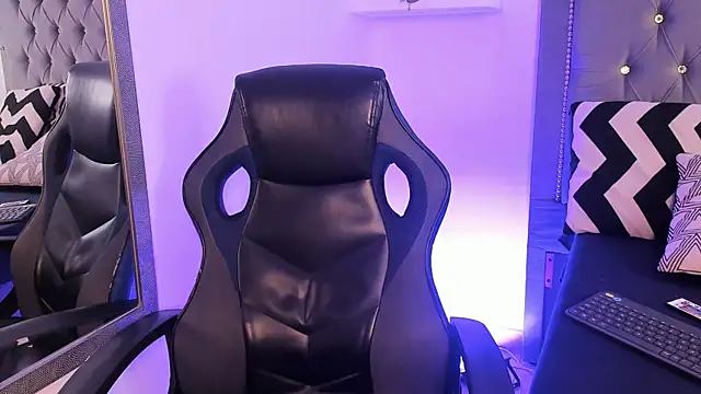 Tomy_Rox live sex cam