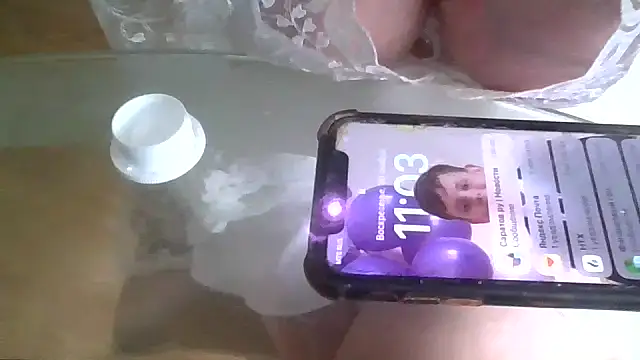 Heidi-Helga live sex cam