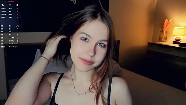 MaliaBourraine live sex cam