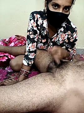 Desi_Hot_Queen live sex cam