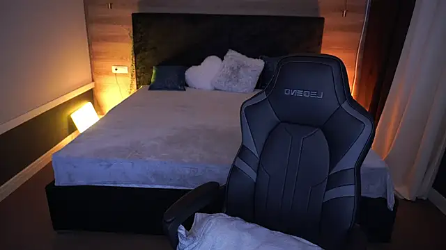 CassandraGood live sex cam