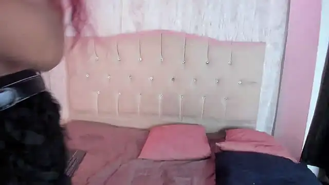 Strella_ferrera live sex cam