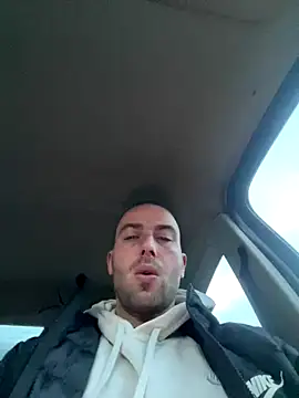 Rotteei1 live sex cam