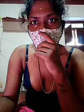 Tamil_Kavitha live sex cam