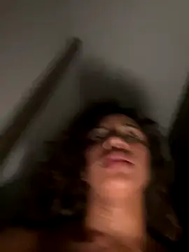 Brunettexio live sex cam