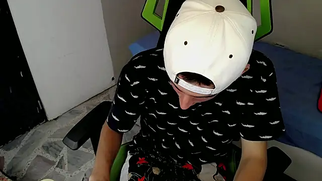 Fernan_flow live sex cam