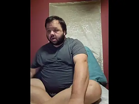 Strongbutgentle36 live sex cam