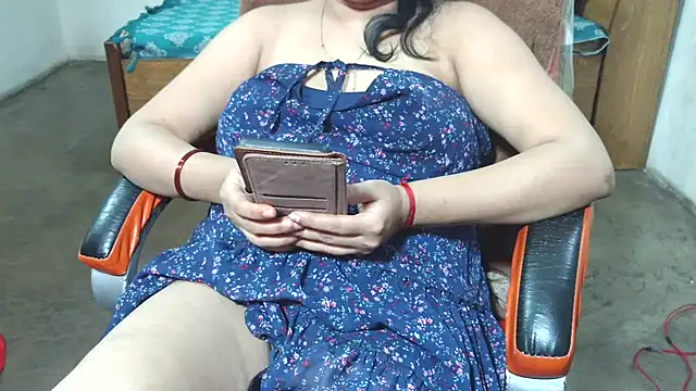 Cute_Mahi22 live sex cam