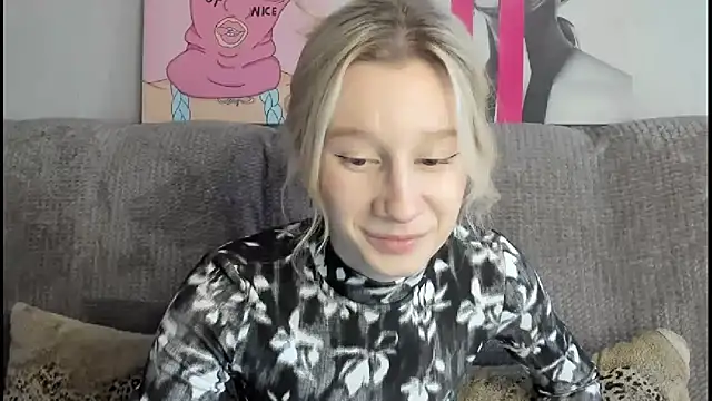 EnigmaSee live sex cam