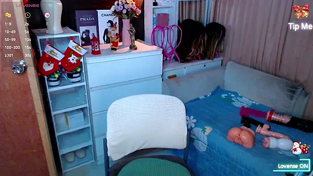 WhiskeyLove live sex cam