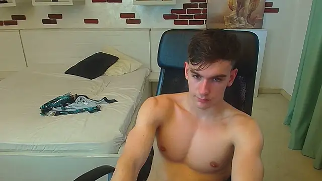 BradyFlint live sex cam