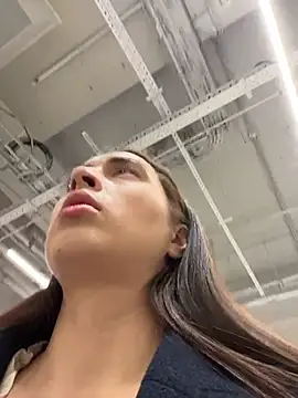 Holly_Play live sex cam