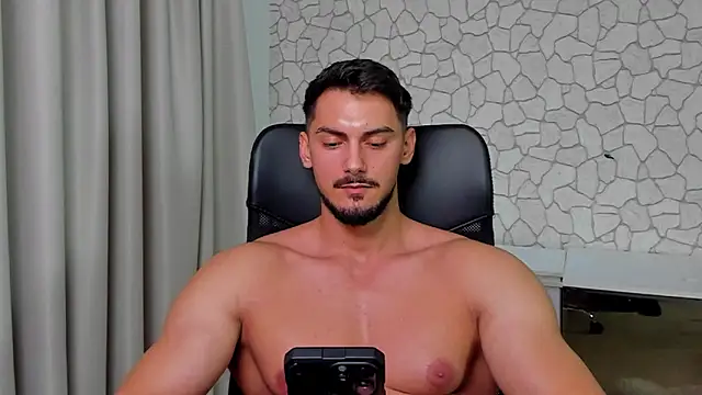 ClintMasters live sex cam