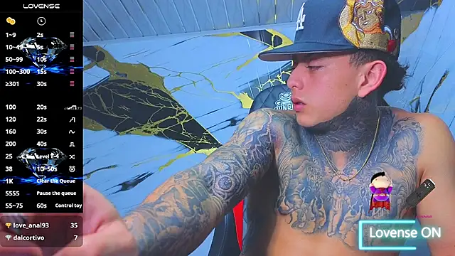 Kevin22_222 live sex cam