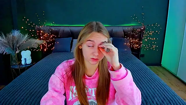 MilaAddams live sex cam