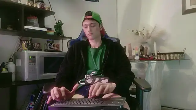 Tyler_cat live sex cam