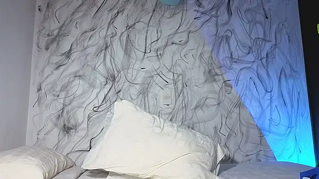 Saturno_v live sex cam