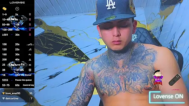 Kevin22_222 live sex cam