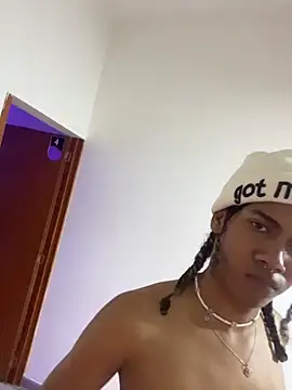 Maxim-Walker live sex cam