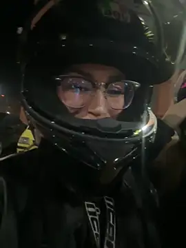 Lucy_699 live sex cam