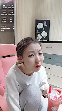 Deserve_E live sex cam