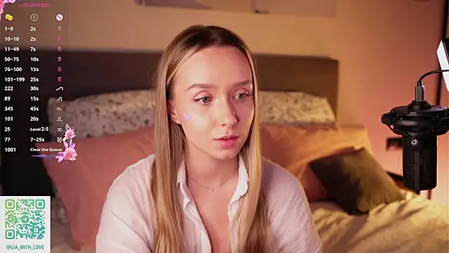 HollisBeckett live sex cam