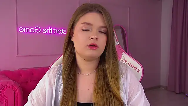 CrystalLyons live sex cam