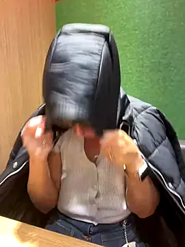 NataKitten live sex cam