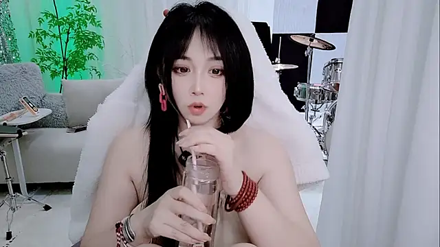 Evangelin-e live sex cam