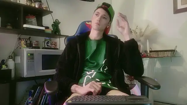 Tyler_cat live sex cam