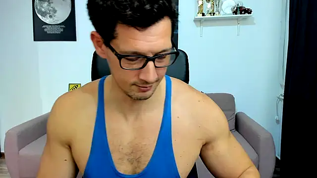 BrutusK08 live sex cam