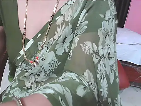 sunitha-3 live sex cam