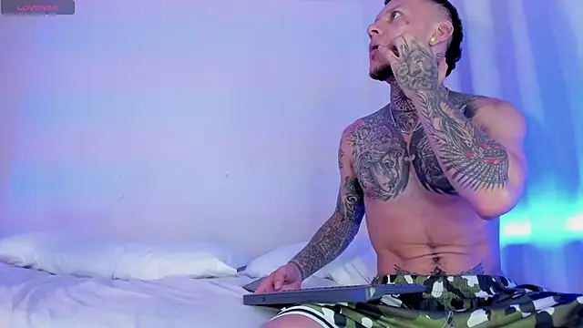 Kings_Ultimate live sex cam