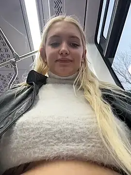 Milkyy_wway live sex cam