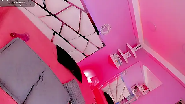 Ariia-janee live sex cam