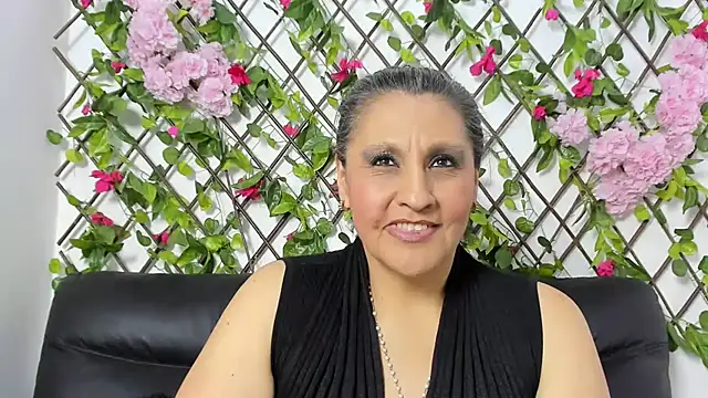 merlyna_goldens live sex cam