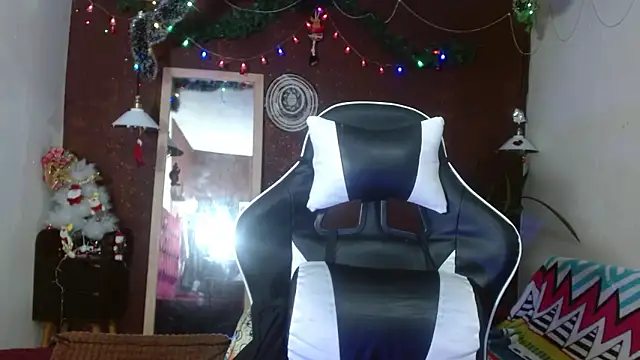 PervertedMature live sex cam